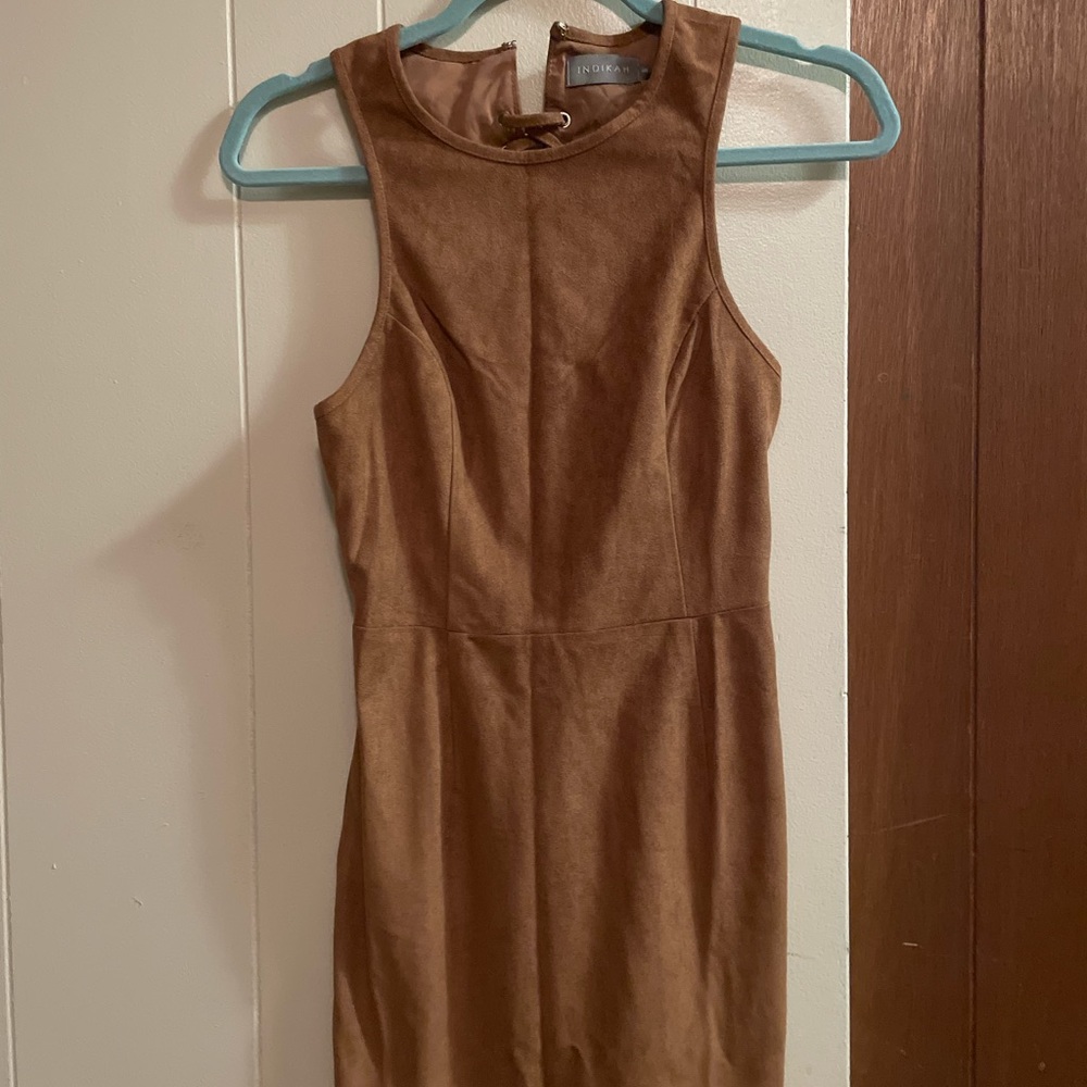 Dress - Picture 3 of 4